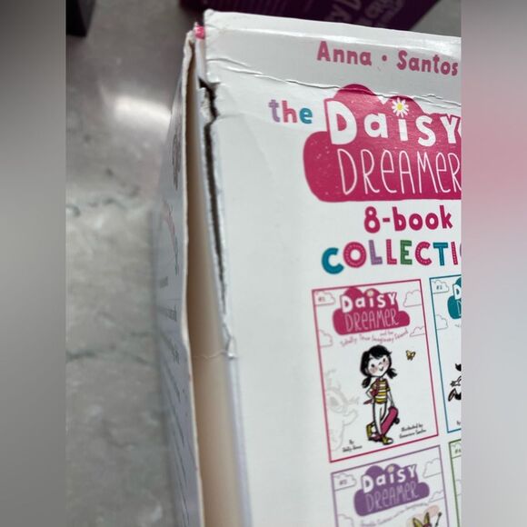 The Daisy Dreamer 8-Book Collection by Holly Anna - Picture 3 of 3